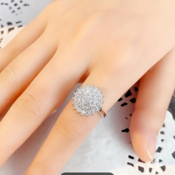 Bridal flower 🌸 ring for girls/women, With sparkling jewels - Image 6